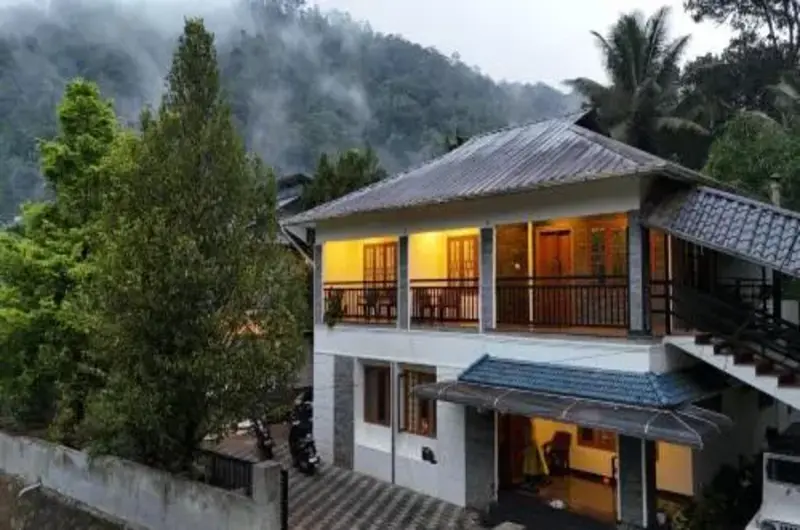 Buddha-Mayuri-Homestay-Munnar